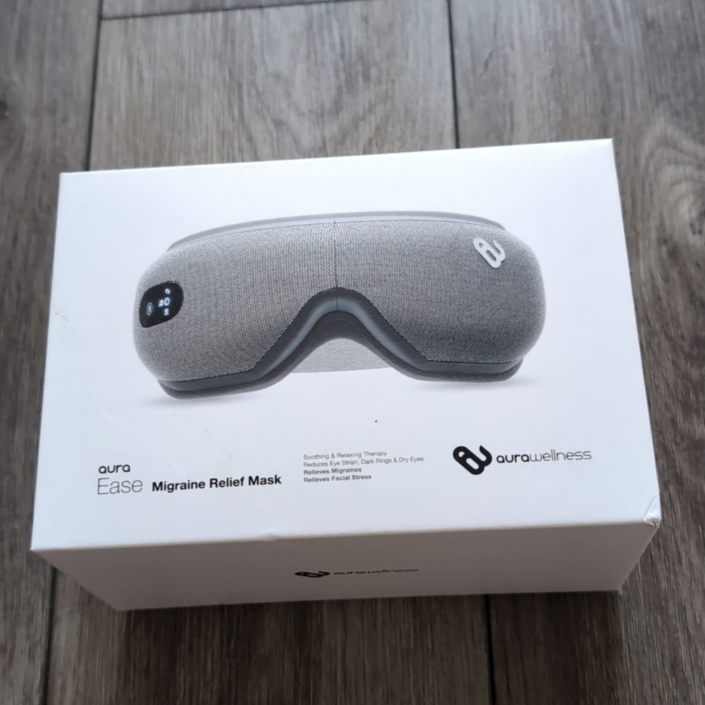Aura Ease Migraine Mask